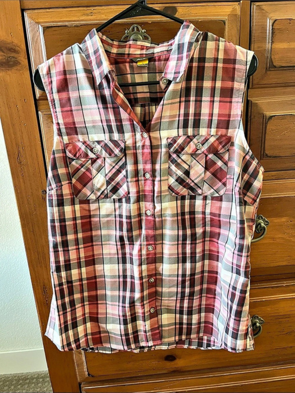 Eddie Bauer Plaid Sleeveless Button Down Shirt Top Pink & Red Size Large NWOT